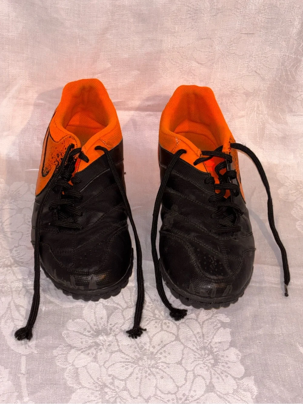 Nike 5 Bomba Turf Soccer Shoes Black Orange 415130-080 Men’s 8.5 2011